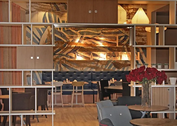 Western Piemontese מלון